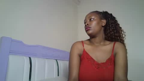 Snapshot of hot_sexxxy_bitch chatting on 07/25/26, 02:25 Amanda online show from 07/25/26, 02:25