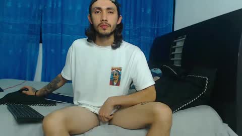 Snapshot of hot_sharks__ chatting on 09/14/25, 05:28 Hot Sharks   online show from 09/14/25, 05:28