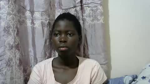 hot_shawrry online show from 02/02/25, 03:54