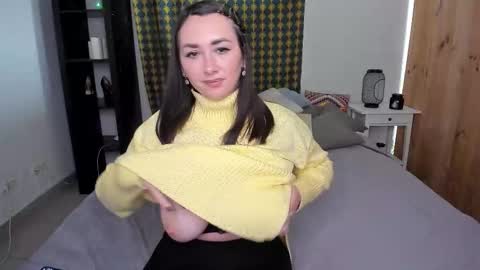 Snapshot of hot_squirtgirl chatting on 11/06/25, 03:07 Vasilisa online show from 11/06/25, 03:07