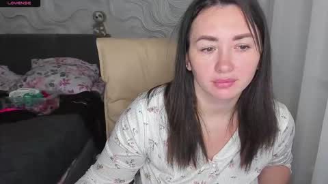 Snapshot of hot_squirtgirl chatting on 12/15/25, 02:16 Vasilisa online show from 12/15/25, 02:16