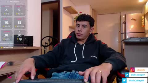 hot_twinks83 online show from 09/10/25, 01:49