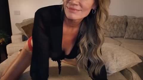 Snapshot of hot_wife_amber chatting on 02/28/26, 03:07 Hot Wife hotwife sexy new milf highclass brunette bigboobs natural mature online show from 02/28/26, 03:07