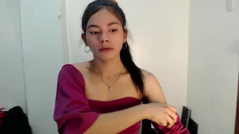 Yanna online show from 04/29/26, 07:56