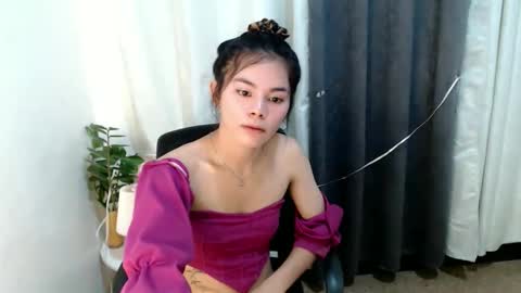 Yanna online show from 05/29/26, 01:53