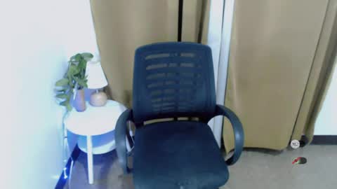 Yanna online show from 07/06/26, 03:14
