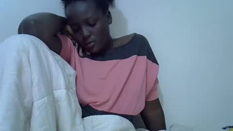 Snapshot of hot_zelinda chatting on 06/18/26, 02:56 hot_zelinda online show from 06/18/26, 02:56