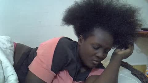 Snapshot of hot_zelinda chatting on 06/18/26, 09:14 hot_zelinda online show from 06/18/26, 09:14