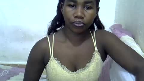 Snapshot of hotagrace chatting on 11/24/25, 05:12 hotagrace online show from 11/24/25, 05:12