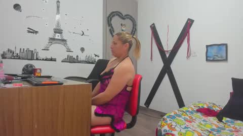 hotandfierylatinos online show from 03/05/25, 10:33