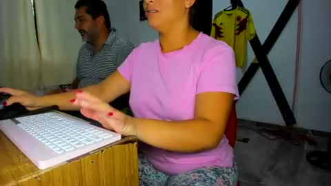 hotandfierylatinos online show from 07/04/26, 11:38