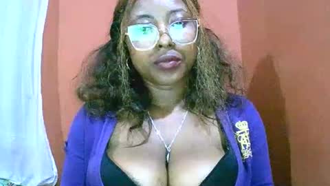 hotarian1 online show from 06/02/26, 08:05