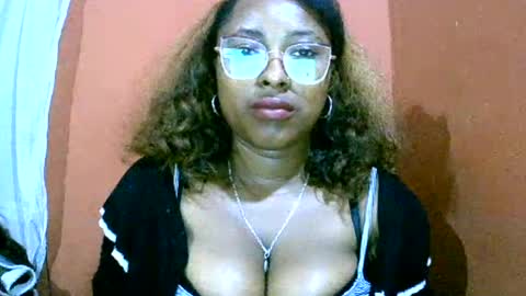 hotarian1 online show from 06/12/26, 04:11