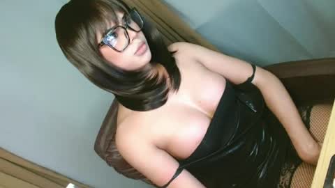 hotasian_ online show from 06/12/26, 05:01