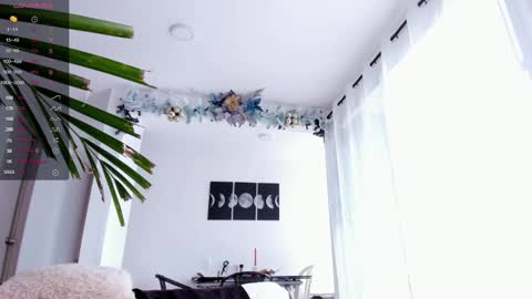 Snapshot of hotay_ chatting on 01/12/25, 06:59 Andrew xdres08 online show from 01/12/25, 06:59