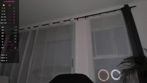Snapshot of hotay_ chatting on 01/18/25, 11:22 Andrew xdres08 online show from 01/18/25, 11:22