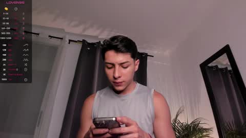 Snapshot of hotay_ chatting on 02/02/25, 01:12 Andrew xdres08 online show from 02/02/25, 01:12