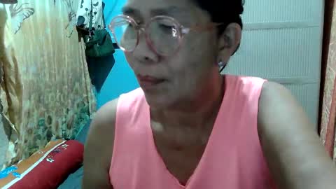 Snapshot of hotbetty_45 chatting on 05/02/26, 11:37 hotbetty_45 online show from 05/02/26, 11:37