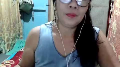 Snapshot of hotbetty_45 chatting on 06/28/26, 11:49 hotbetty_45 online show from 06/28/26, 11:49