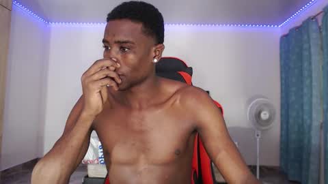 Snapshot of hotblacks07 chatting on 09/13/25, 07:52 rivas online show from 09/13/25, 07:52