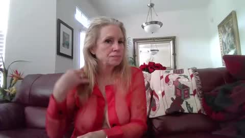 hotblondemilf1962 online show from 12/01/24, 07:36
