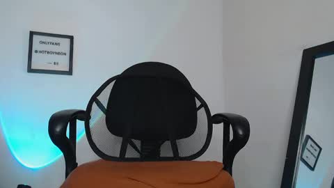 Alex Neon online show from 01/03/25, 05:20
