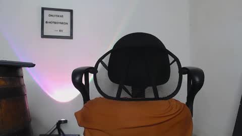 Alex Neon online show from 01/05/25, 03:23