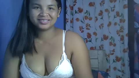 Snapshot of hotcelici chatting on 09/23/25, 07:33 hotcelici online show from 09/23/25, 07:33