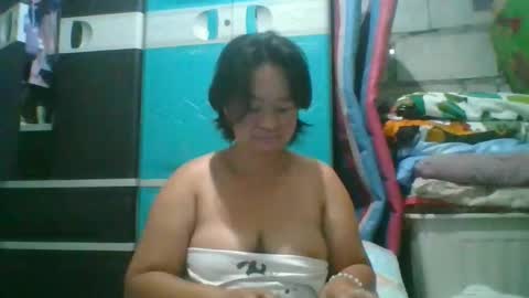 hotchicks4uxx online show from 02/25/26, 11:47