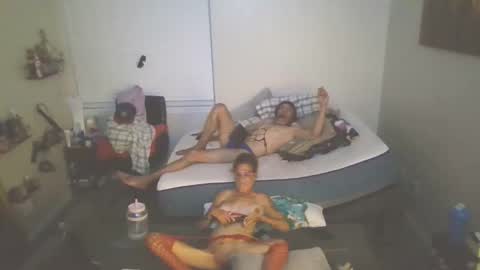 Snapshot of hotcouple1319 chatting on 10/23/25, 12:32 hotcouple1319 online show from 10/23/25, 12:32