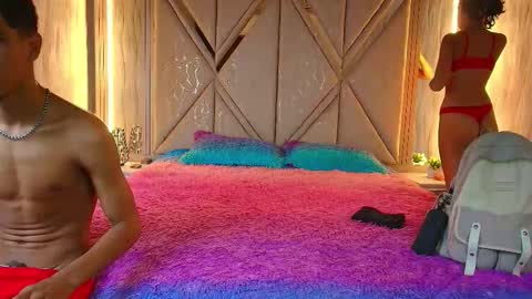 hotcouple_222 online show from 12/02/25, 07:14