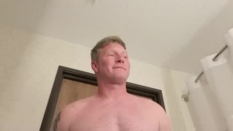 Snapshot of hotdadforyou chatting on 04/04/26, 11:13 hotdadforyou online show from 04/04/26, 11:13