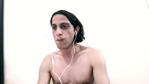 Snapshot of hotdany70 chatting on 10/16/25, 10:33 hotdany70 online show from 10/16/25, 10:33