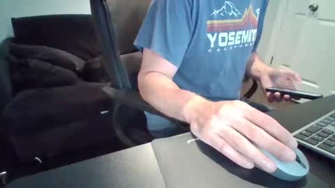 hotdog1124 online show from 10/20/25, 12:16