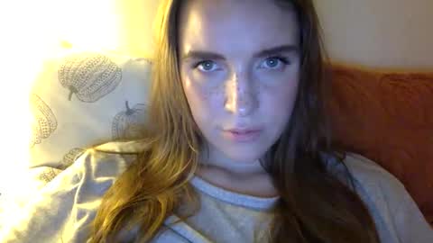 Snapshot of hoteffy chatting on 11/04/25, 09:25 effy online show from 11/04/25, 09:25