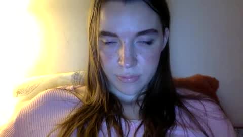 Snapshot of hoteffy chatting on 11/26/25, 09:27 effy online show from 11/26/25, 09:27