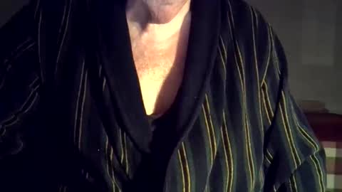 Snapshot of hotejok chatting on 10/15/25, 11:27 hotejok online show from 10/15/25, 11:27