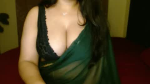 Snapshot of hoteliza6 chatting on 11/26/25, 05:14 Eliza i dont show face in any show online show from 11/26/25, 05:14