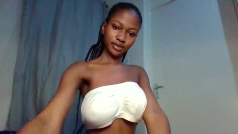 hotfalling706077 online show from 12/07/24, 11:56