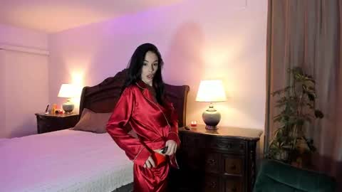 hotfallingdevil online show from 12/10/24, 08:05