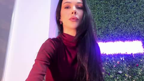 hotfallingdevil online show from 12/19/25, 05:47