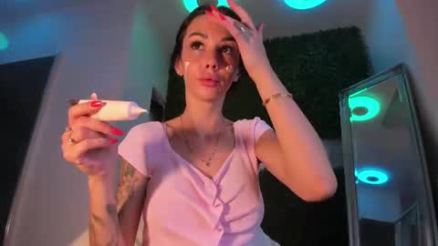 hotfallingdevil online show from 07/22/26, 05:10