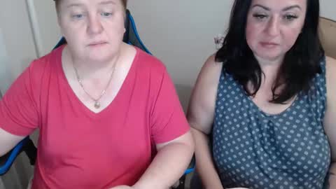 Snapshot of hotfiremommy chatting on 10/05/25, 07:34 LimonkaFire online show from 10/05/25, 07:34