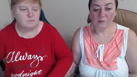 Snapshot of hotfiremommy chatting on 11/05/25, 03:01 LimonkaFire online show from 11/05/25, 03:01