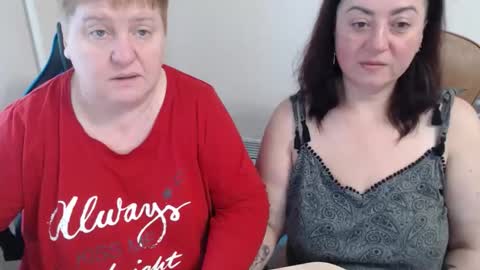 Snapshot of hotfiremommy chatting on 11/30/25, 08:51 LimonkaFire online show from 11/30/25, 08:51