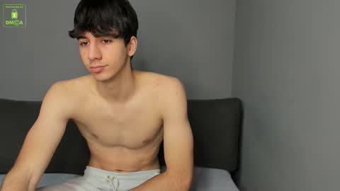 QUENTIN online show from 12/03/25, 06:43