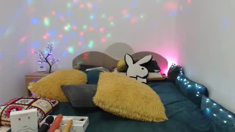 hotgirlkarina online show from 11/08/25, 05:18