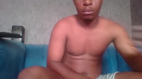 hotguyy001 online show from 02/26/25, 10:26