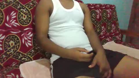 hotguyy001 online show from 01/18/26, 02:04