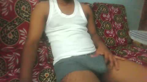 hotguyy001 online show from 03/02/26, 04:14